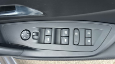 Peugeot 308 1.2 PureTech Allure Premium 5dr EAT8 Petrol Hatchback